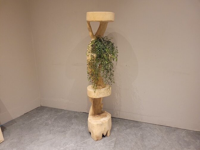 Robuste Suarwood-Etagere 140cm – 4 Ablagen