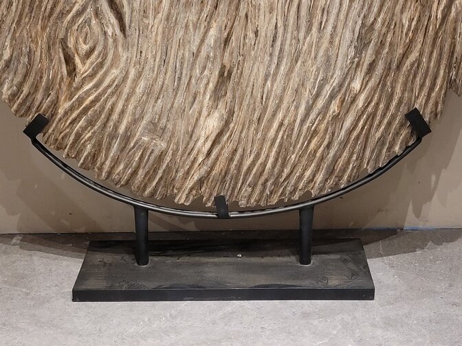 Runde Holz Dekoscheibe auf Ständer – 120 x 140 cm