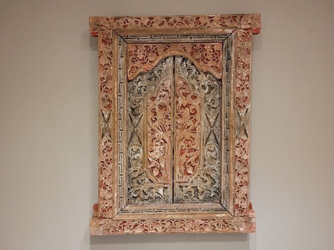 Altes Fenster mit Rahmen – 75 x 90 x 9 cm