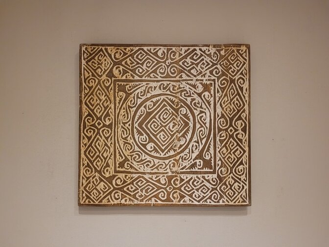 Wandpaneel mit Schnitzereien 55x55cm