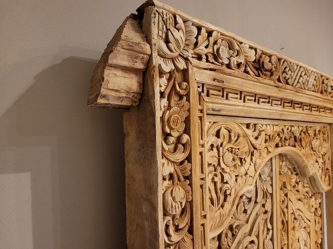 Tür mit Rahmen – Holzschnitzerei – 100 x 200 cm