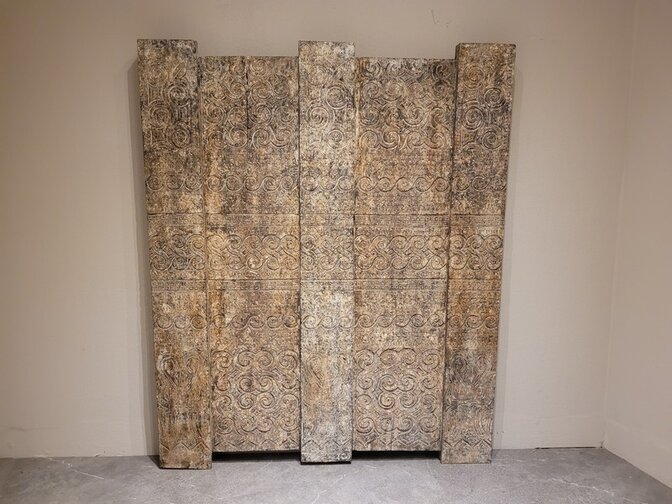 Wandpaneel mit Holzschnitzerei 145x170x10cm