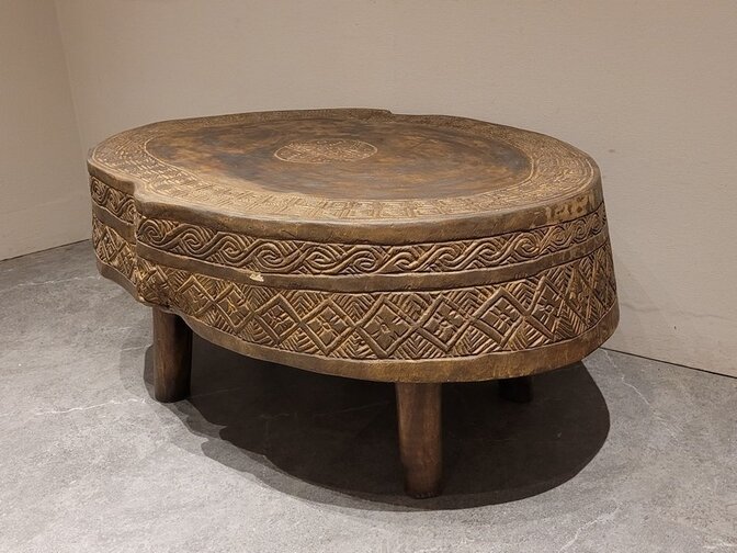 Runder Couchtisch Suar 80/100x50cm - graviert