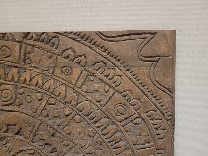 Wandpaneel mit Holzschnitzerei 95x95cm