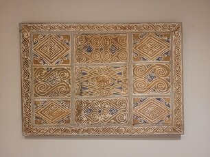 Wandpaneel mit Holzschnitzereien 100 x 70 cm