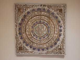 Wanddekoration mit Holzschnitzerei 120 x 110 cm – SKA24106-09