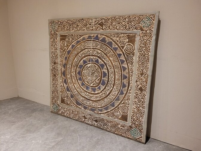 Wanddekoration mit Holzschnitzereien  100 x 100 cm