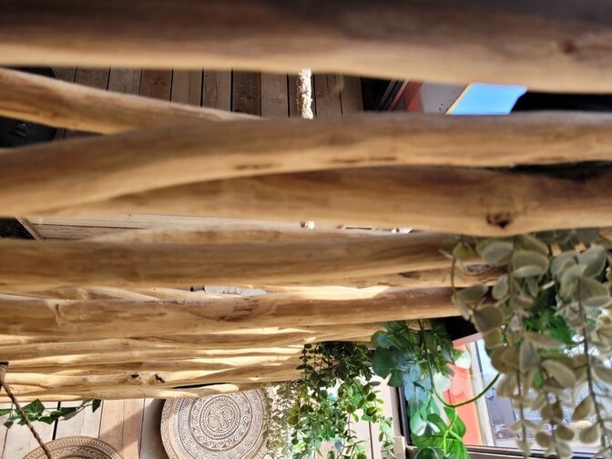 Holzrahmen mit Ästen für Deckendekoration – 150 x 250 cm