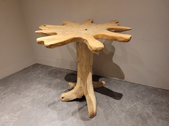 Teak-Carrotwood-Stehtisch