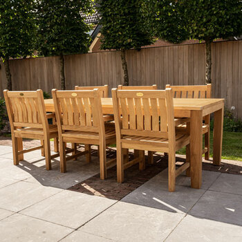 Teak-Gartenmöbel