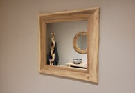 Spiegel mit Holzrahmen
