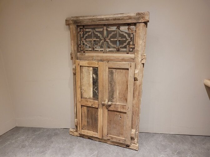 Altes orientalisches Fenster – 95 x 160 x 9 cm