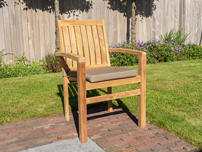 Teak-Gartentisch Verona 250 mit 6 stapelbaren Stühlen Torino Verti