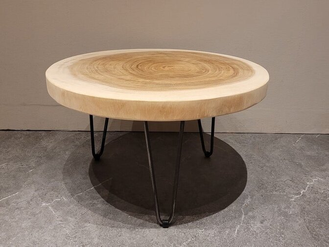 Runder Couchtisch mit Hairpins & Baumstamm-Tischplatte 70 x 41 cm