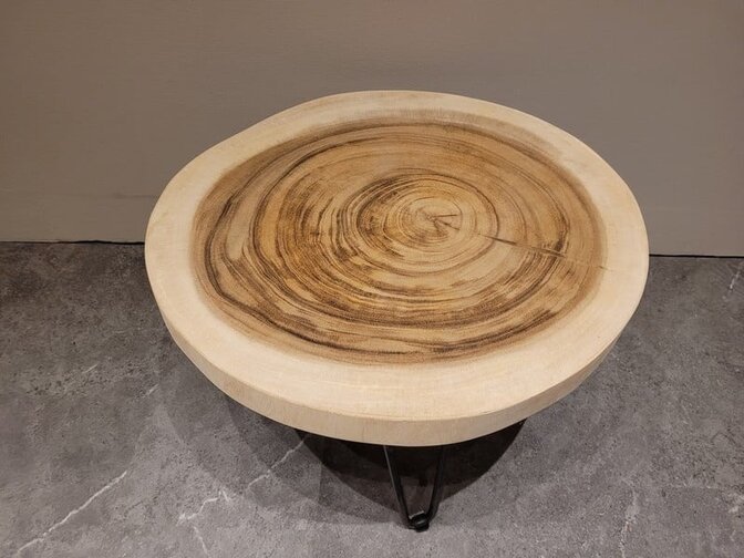 Runder Couchtisch mit Hairpins & Baumstamm-Tischplatte 60 x 41 cm