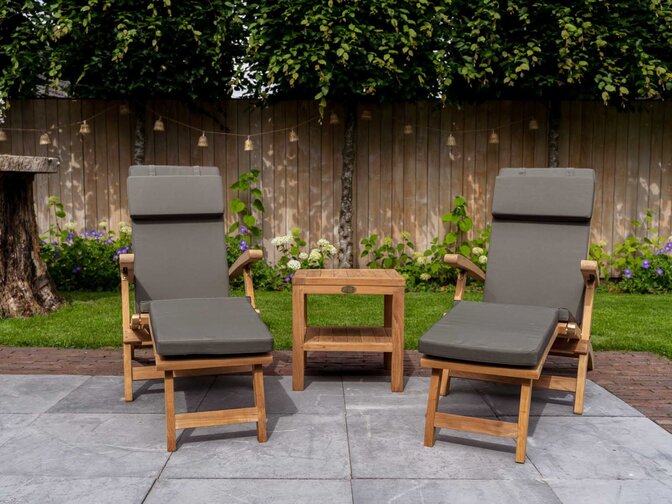 Angebot: 2x Liegestuhl New Ocean mit Kissen und Beistelltisch Roma 50