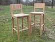 Teakholz-Bartisch mit 4 Barhockern