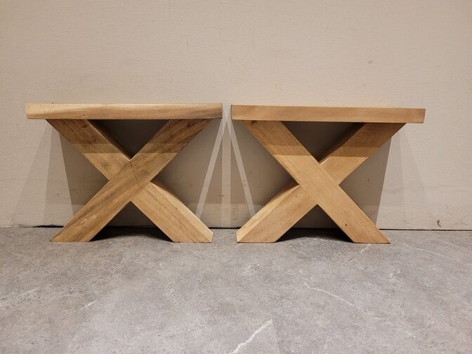Couchtischgestell X-Form –Holz 7 x 7 cm  pro Stück