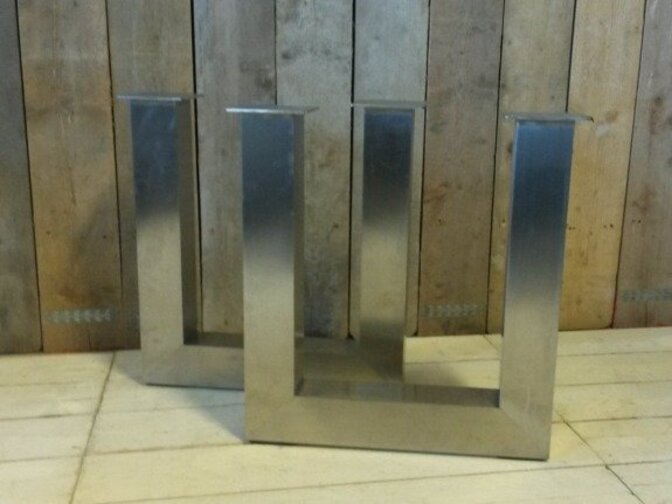 Tischbein aus Metall U – Edelstahl (pro Satz)