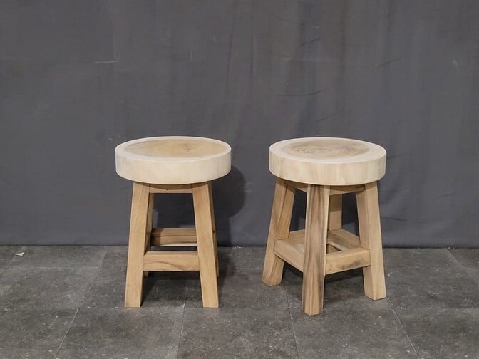 Baumstamm-Hocker – rund – 48 cm