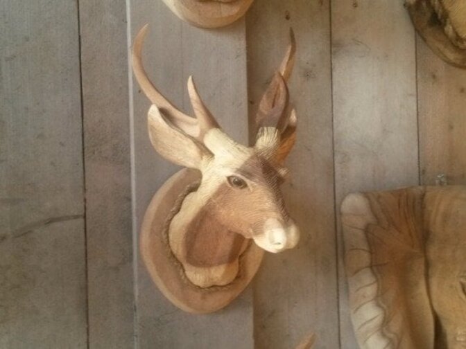 Hirschkopf mit Geweih aus Holz S