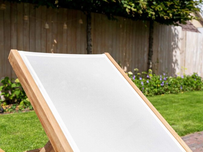 Trento-Teak-Liege mit Batyline in Creme