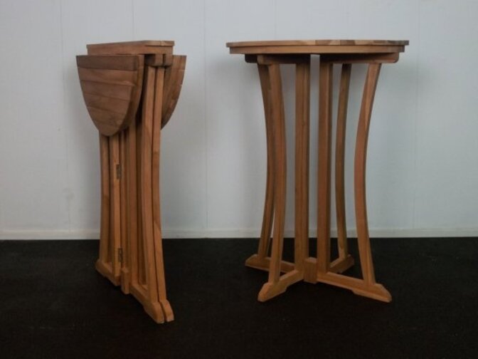 Teak-Stehtisch – zusammenklappbar