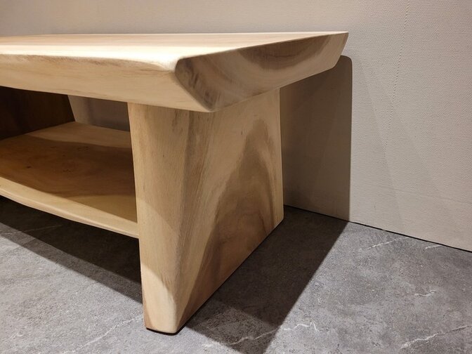 Couchtisch aus Suar-Baumstamm 60x150x50 cm – mit unterer Ablage