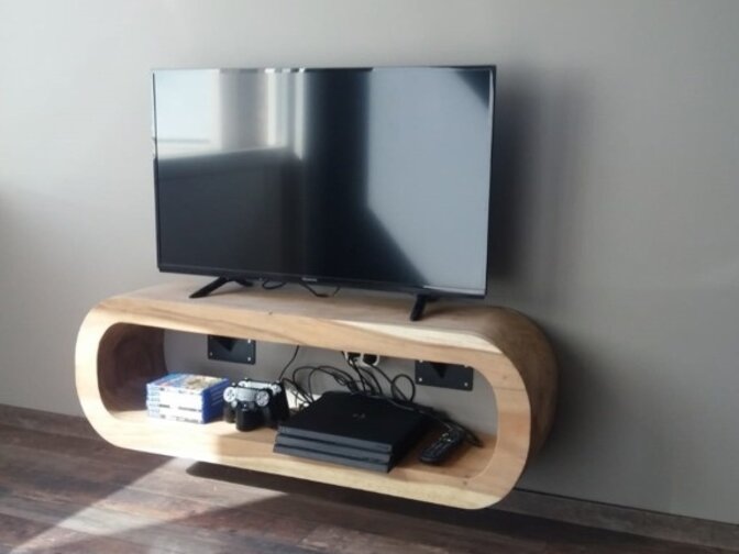 Couchtisch oder TV-/Audiomöbel 30 x 40 x 150 cm