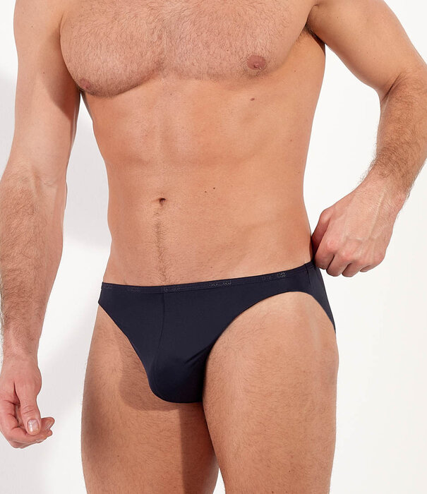 HOM micro briefs