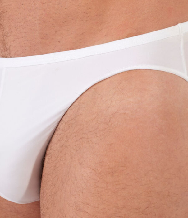 HOM micro briefs Plumes wit