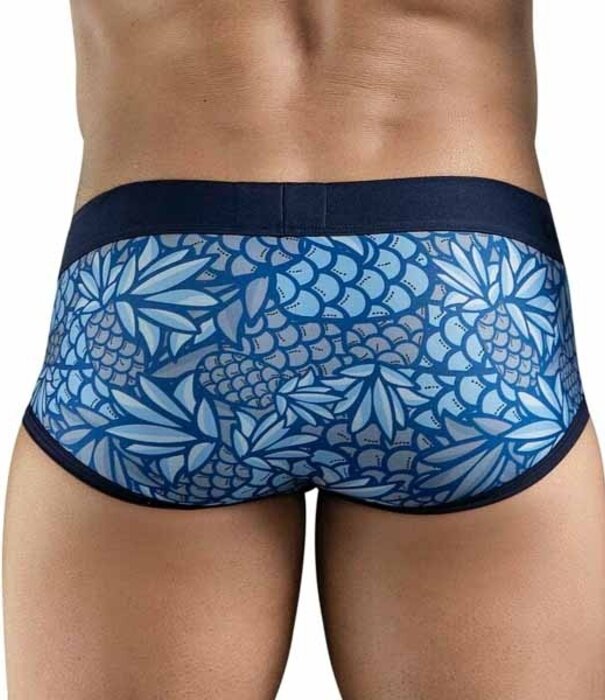 Clever pineapple piping slip