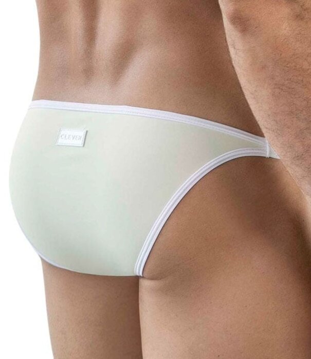 clever relax brief