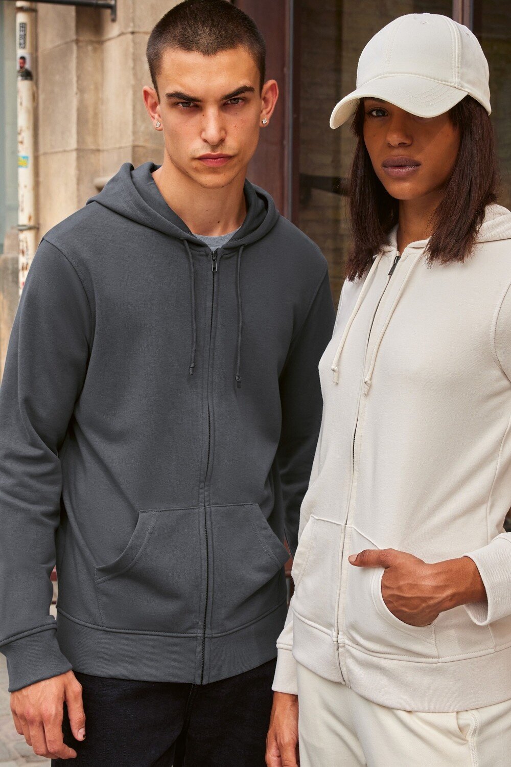 B&C Collection kleding bedrukken B&C Inspire Zipped Hood