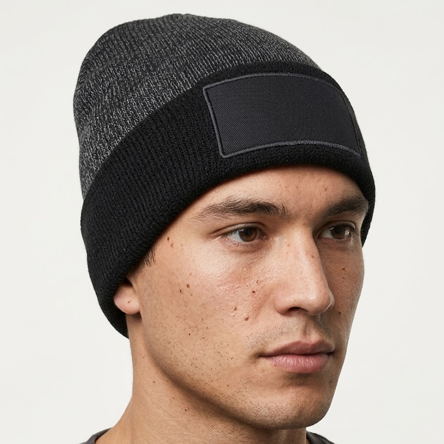 Clique Hubert Patch Reflective muts met omgeslagen rand