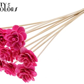 QC Shola Rozen met was op stok | Kleur: Kerskleurig | Shola Beetal Rose | Diameter 6 centimeter | Lengte ± 50 centimeter | 10 bijstekers per bos | Per bos