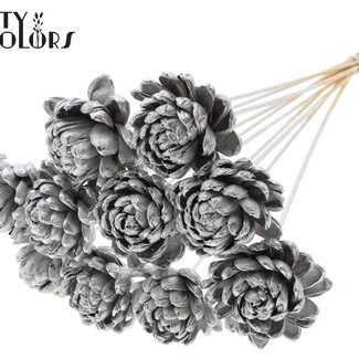 QC Shola Rozen op stok | Kleur: Zilverkleurig | Shola New Beauty Rose | Diameter 8 centimeter | Lengte ± 50 centimeter | 10 bijstekers per bos | Per bos