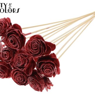 QC Shola Rozen met was op stok | Kleur: Bordeauxrood | Shola Beauty Rose | Diameter 6 centimeter | Lengte ± 50 centimeter | 10 bijstekers per bos | Per bos
