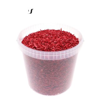 QC Wood Chips in Reusable Bucket | Colour: Red | Diameter 5 - 8 millimetres | Capacity 10 litres | Per bucket