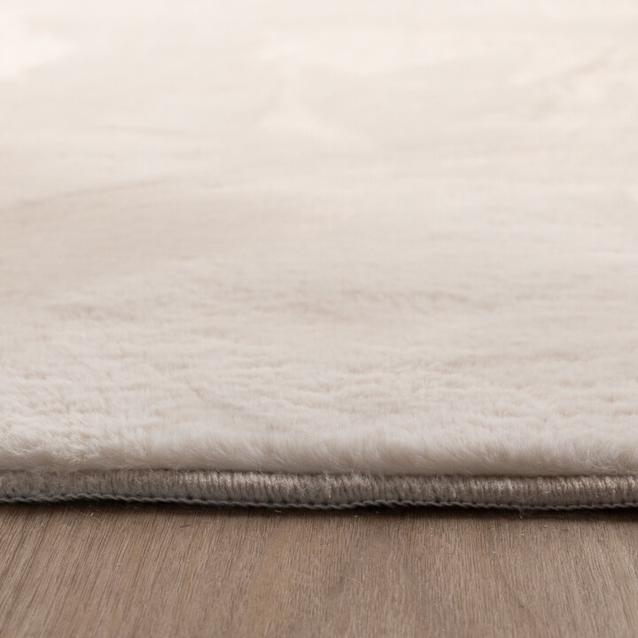 Mjuk Matta Med Låg Lugg - Cozy Gräddvit