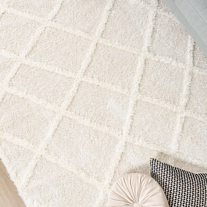 Skandinavisk Matta - Lova Lines Gräddvit