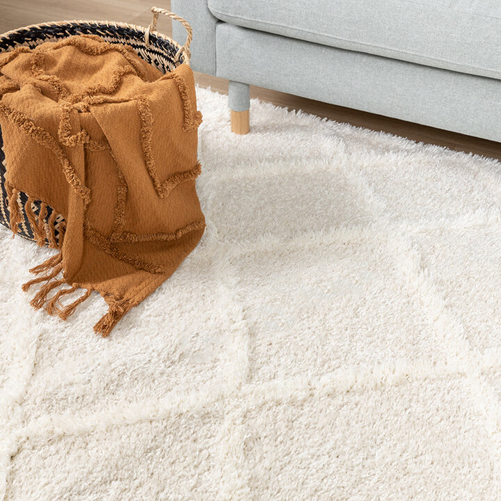 Skandinavisk Matta - Lova Lines Gräddvit