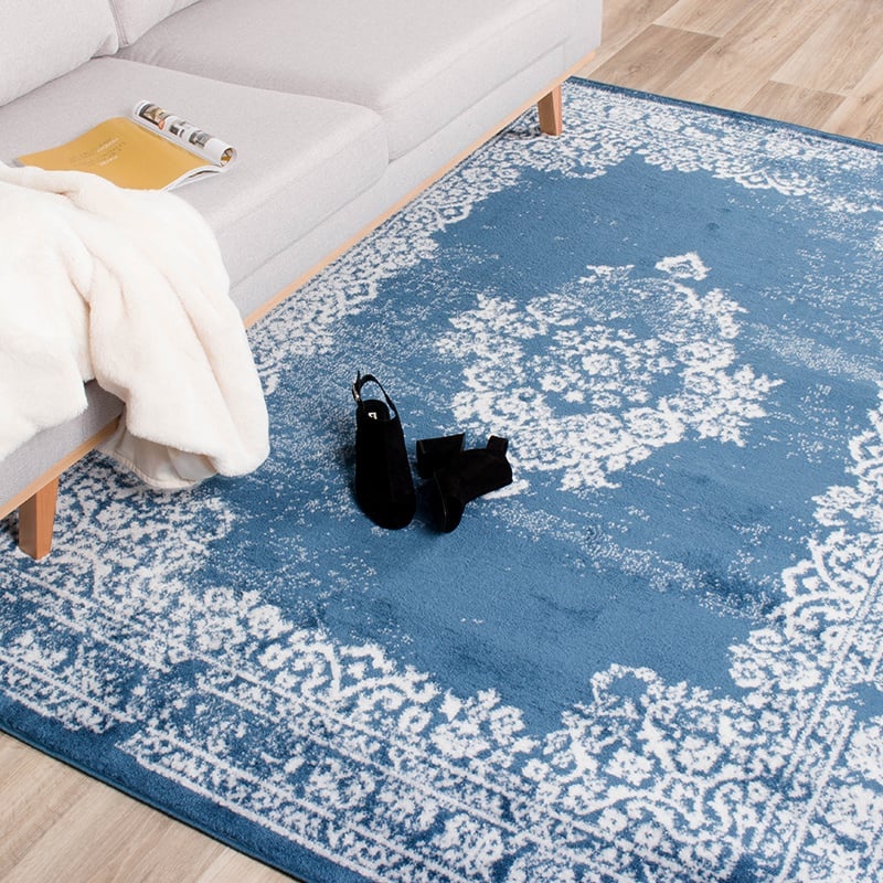 Matta I Vintagestil - Adore Medaillon Blå