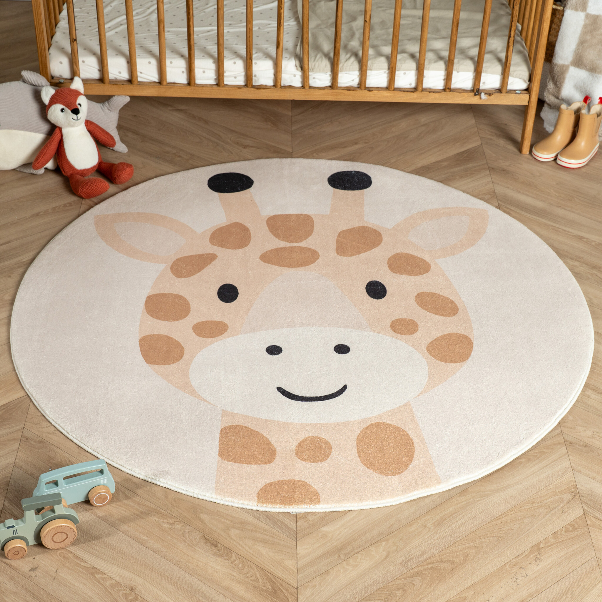 Rund tvättbar barnmatta – Sammy Giraff Beige