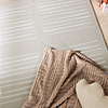 Lekmatta för baby XL | Alfie Stripes Grå/Beige hos Volero - thumbnail 2
