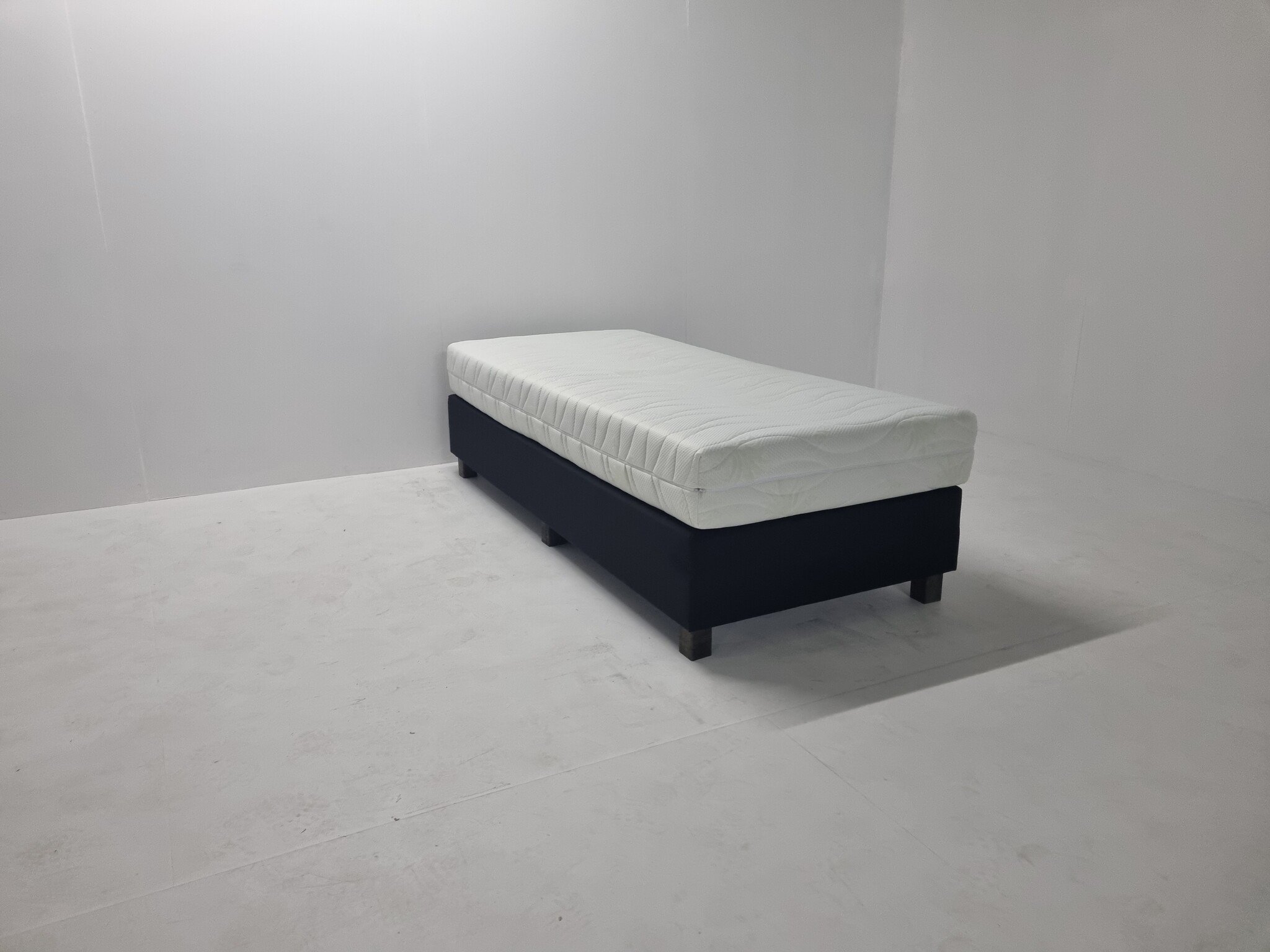 Oslo + matras - 80cm