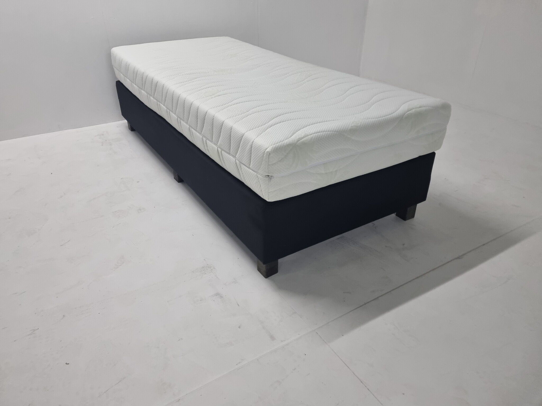 Oslo + matras - 80cm