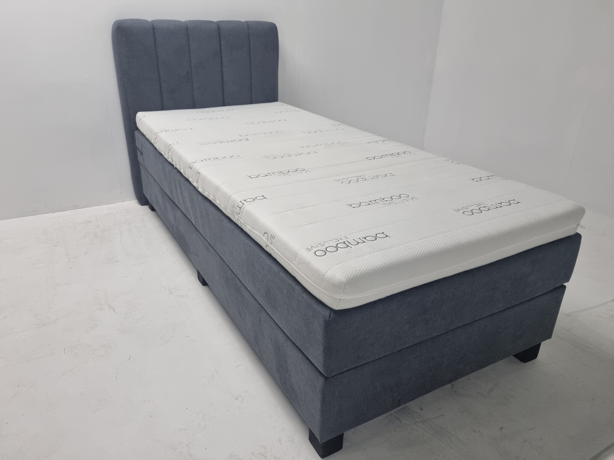 1-persoons boxspring Desiree - Outlet - 90x200cm