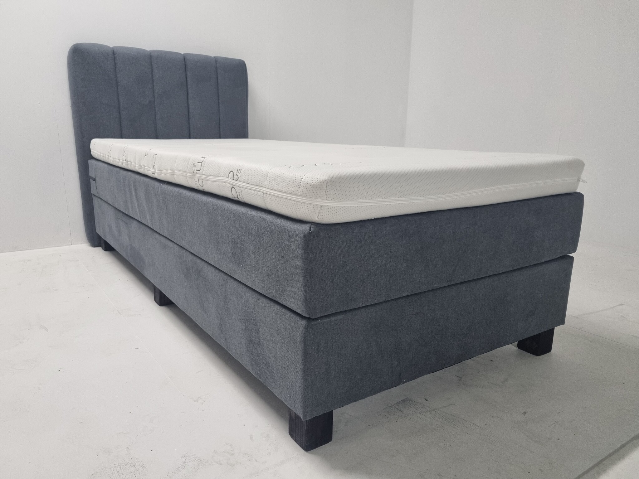 1-persoons boxspring Desiree - Outlet - 90x200cm