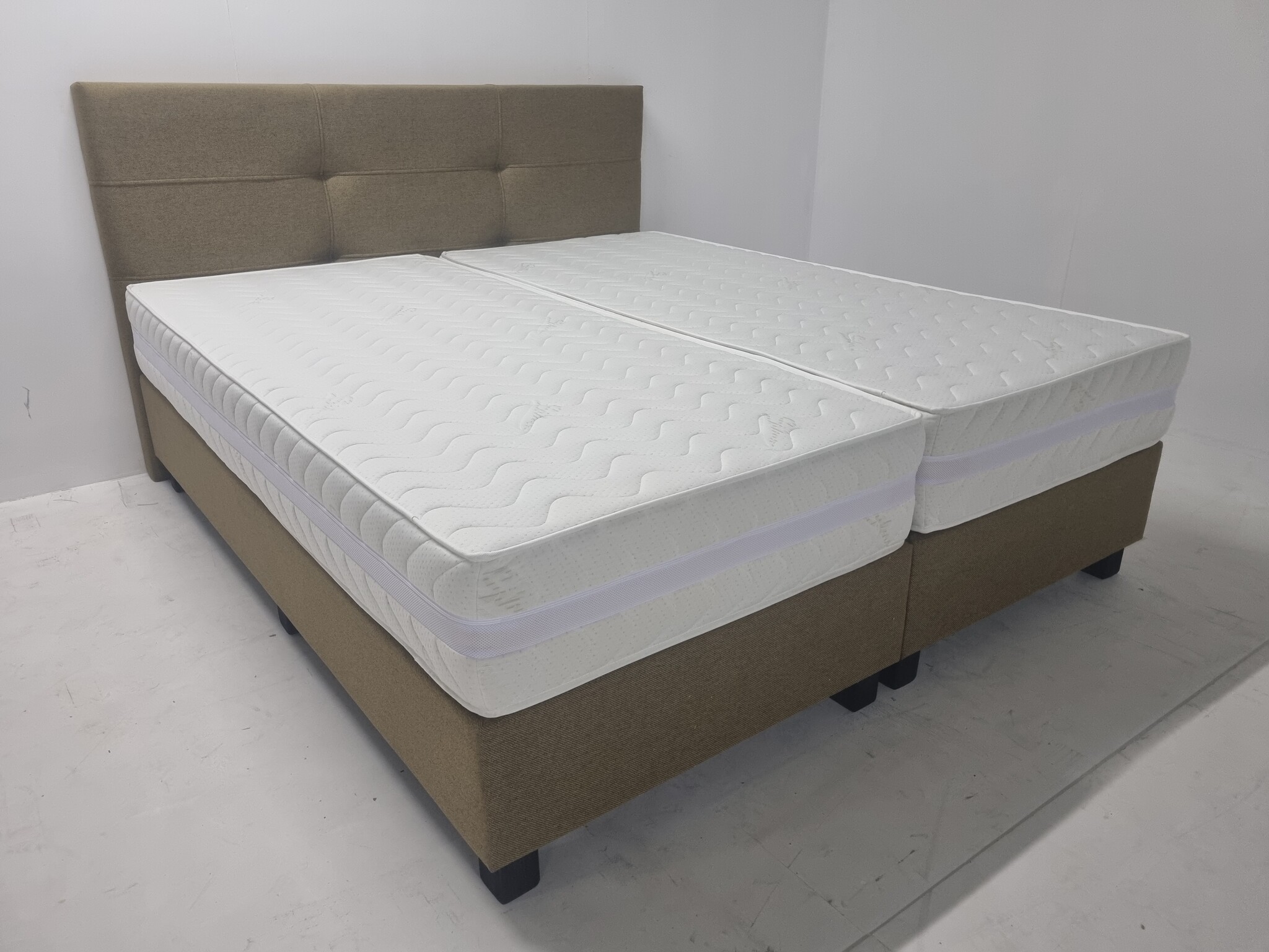 2 persoons boxspring Italia - 140cm